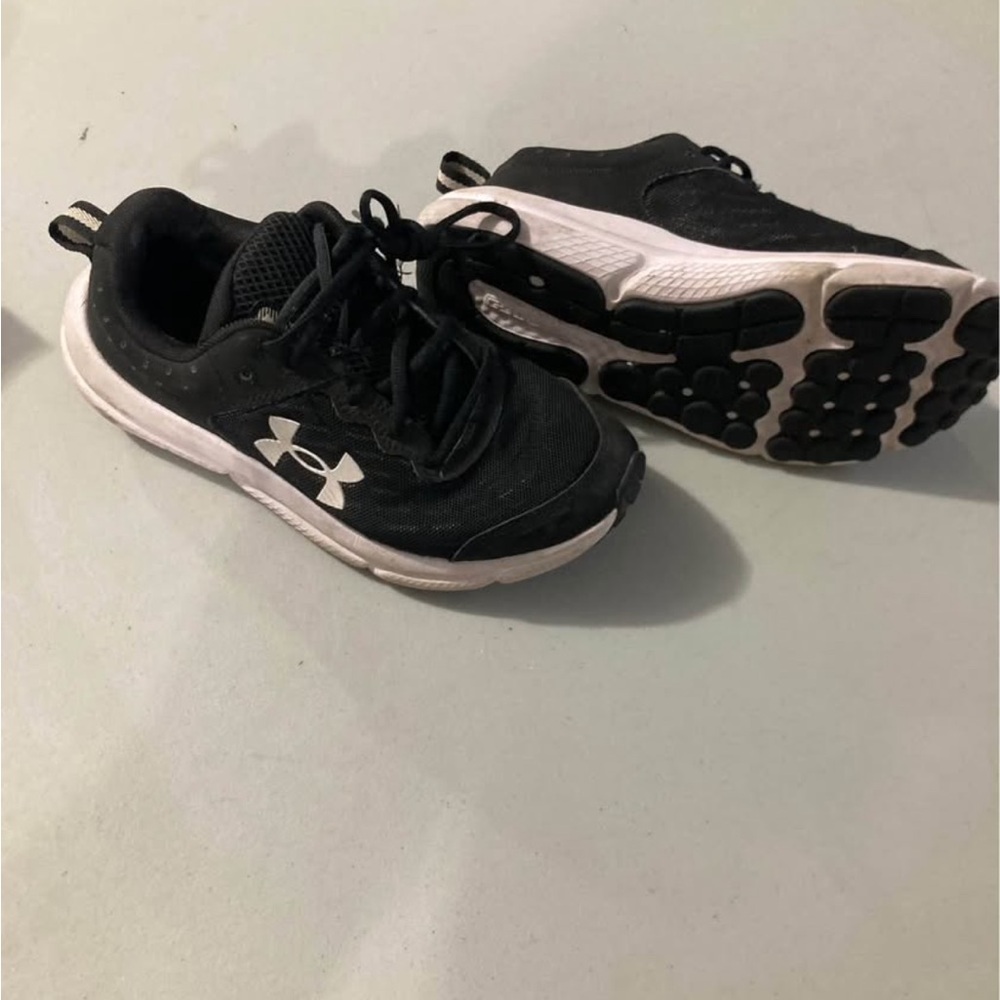Under Armour Kids Black and White Sneakers
